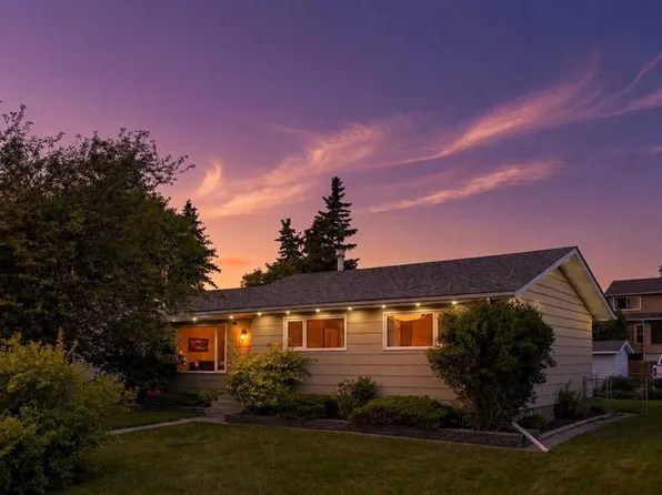 127 S Thomas Pl, Strathmore, AB T1P 1C3