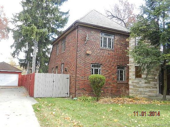3rd image of 18006 Woodingham Dr