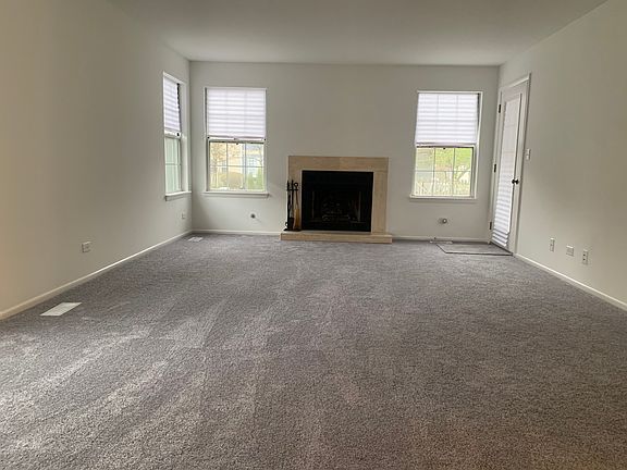 4th image of 2121 Camden Ln #0