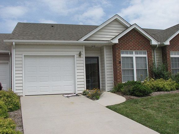 4th image of 63 Crocetti Ln