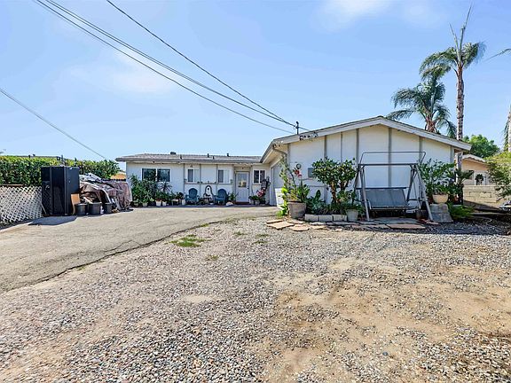 4th image of 3949 Grandon Ave