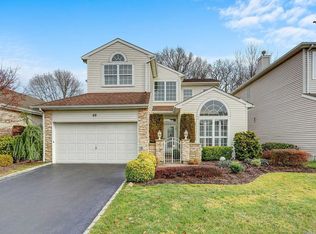 69 Hamlet Dr, Hauppauge, NY 11788
