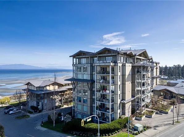 194 Beachside Dr #206, Parksville, BC V9P 0B1