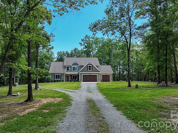 2nd image of 514 Arcadia Ln