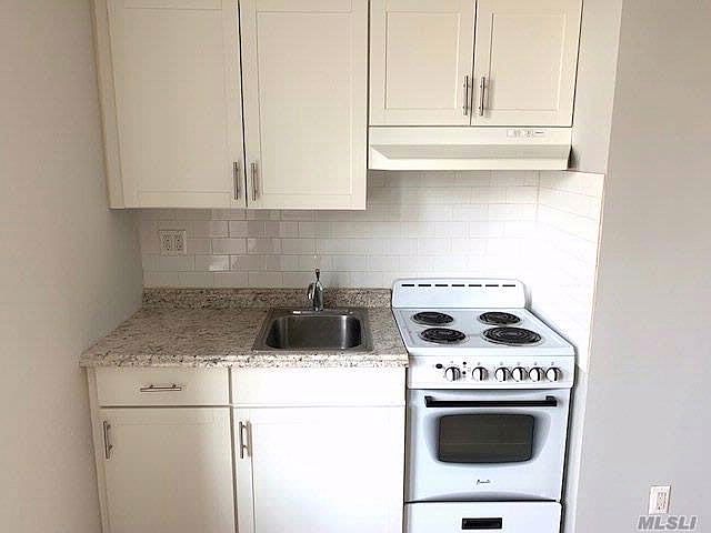 1st image of 215 E Broadway APT 6M