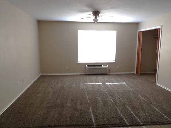 2416 SW G Ave APT 202, Lawton, OK 73505