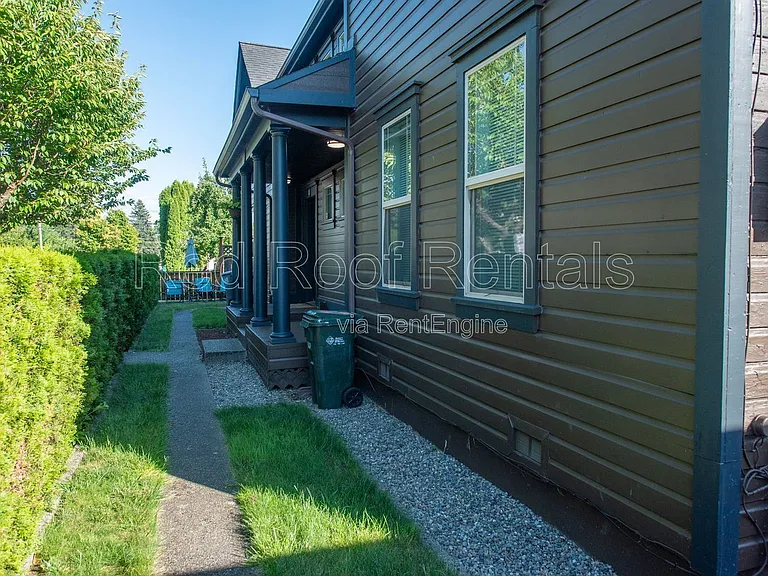 211 Varner Ave NE #2 — Photo 7