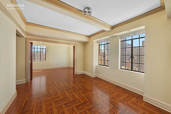 Rented by Sotheby's International Realty | media 53