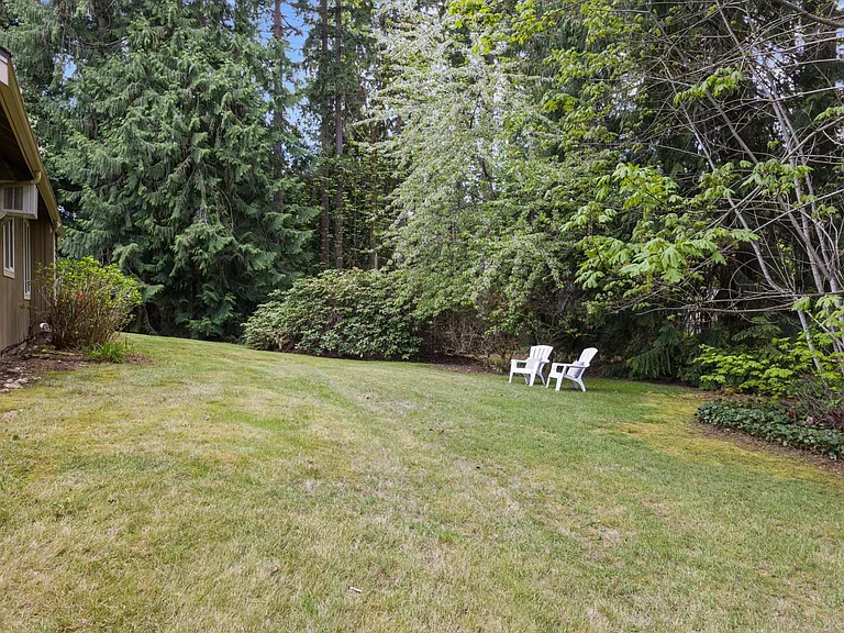 22215 SE 32nd St — Photo 47