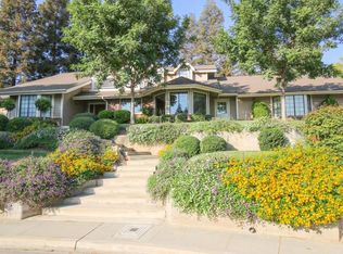 116 S Oak Dr, Reedley, CA 93654