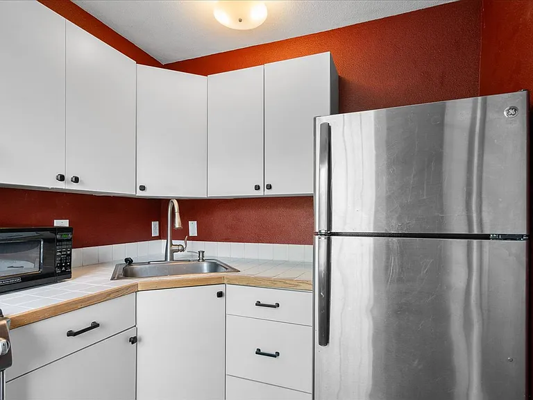 119 Wesley St — Photo 6
