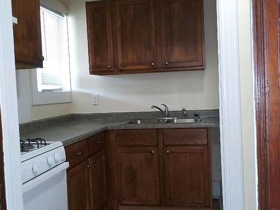 5th image of 136 N Longwood St APT C