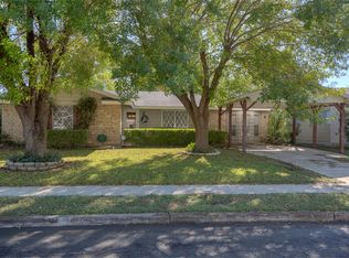 5118 Village Ct, San Antonio, TX 78218