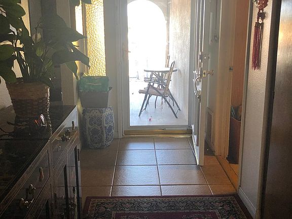 5th image of 830 Mescal Dr