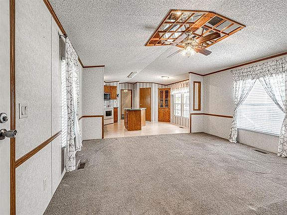 4th image of 105 192nd Ave SE