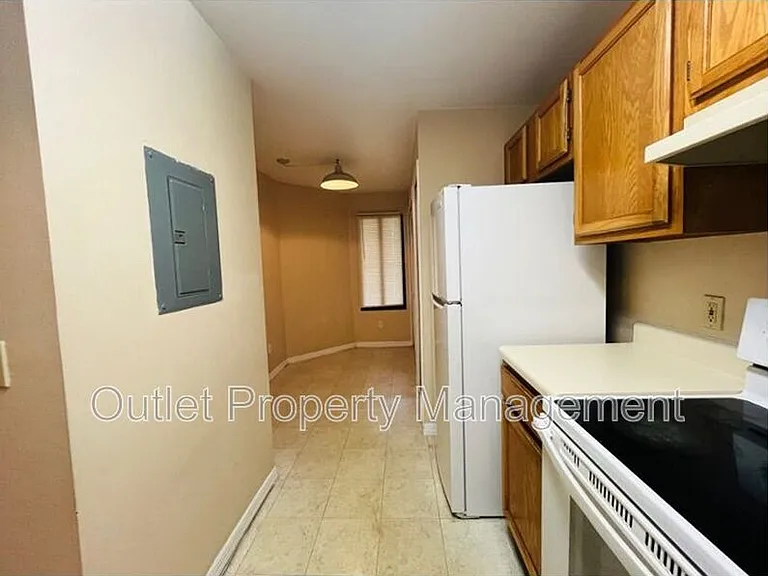 2282 Grenwich Ave #2282 — Photo 8