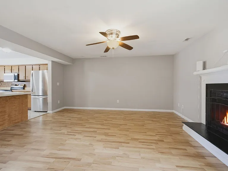 5475 Davis Way — Photo 10