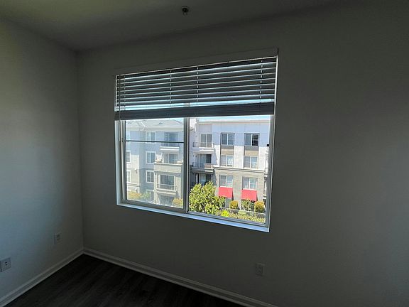 3rd image of 1801 E Katella Ave APT 4033