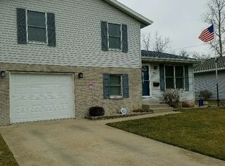 201 E Indiana Ave, Pontiac, IL 61764