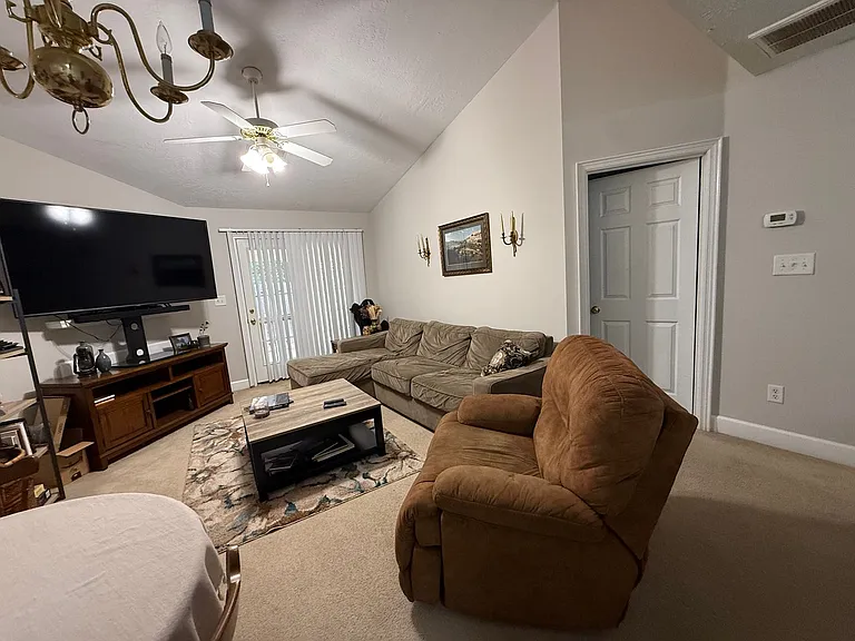 275 Caldwell Cir — Photo 7