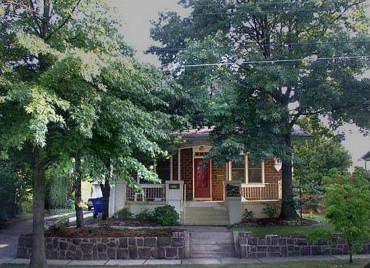 Front - 835 Richmond Ave.