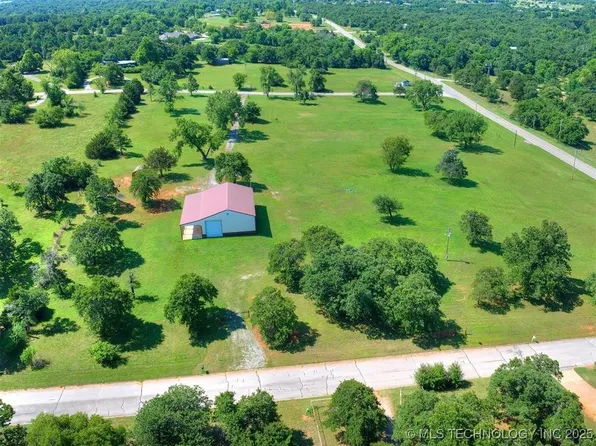 1919 60th Ave NE, Norman, OK 73026