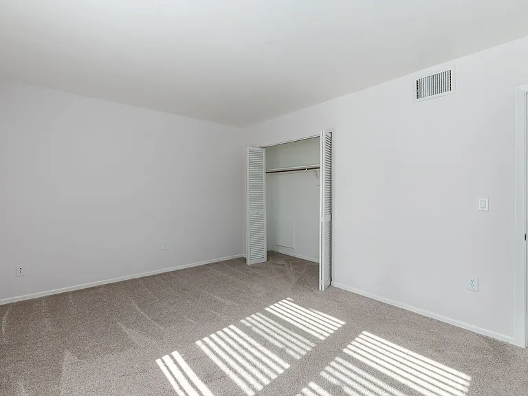 680 71st Ave #13 — Photo 13