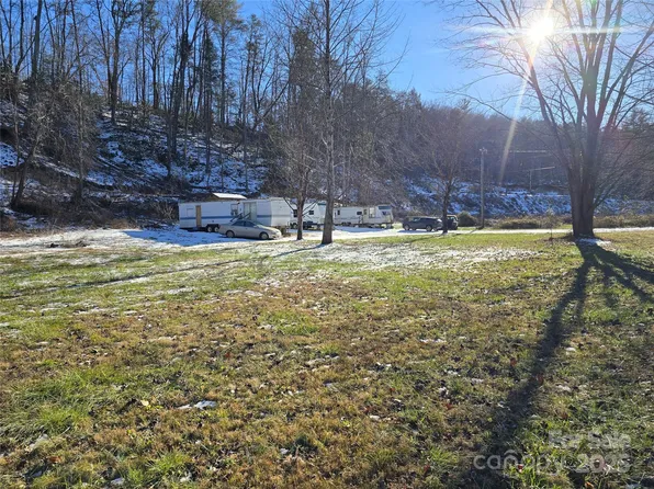 2446 Fairview Rd, Nebo, NC 28761