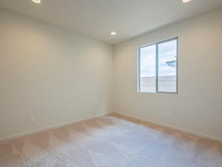 5944 E Melinda Ln — Photo 13
