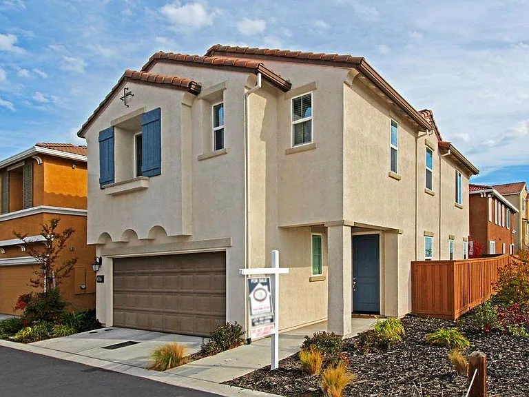 1837 Camino Real Way — Photo 2