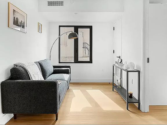 3rd image of 63 Pitt St #4E