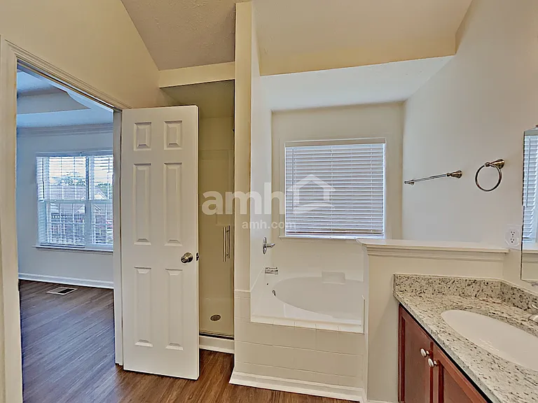1873 Lakewood Village Dr — Photo 8