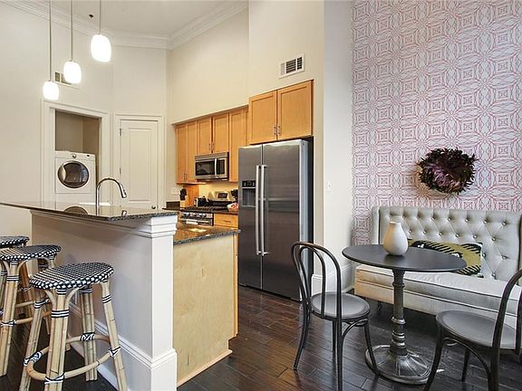 4th image of 339 Carondelet St Unit 2E