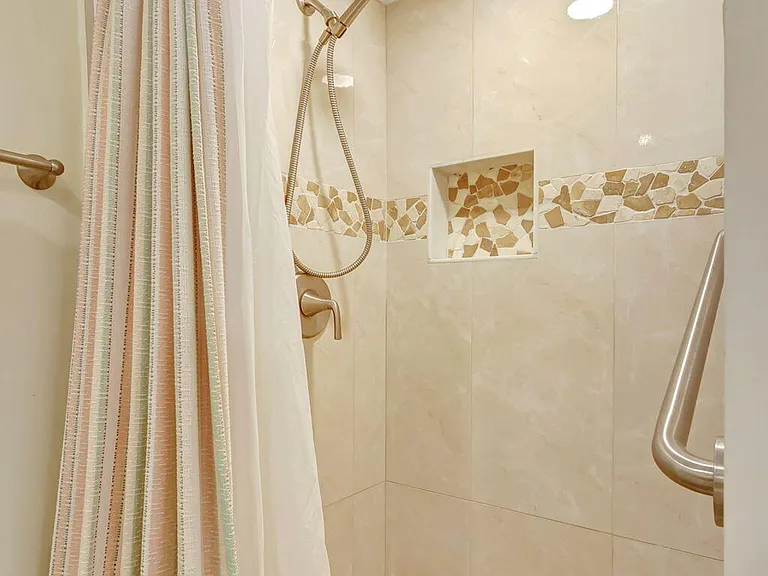 2332 23rd Ct #57D — Photo 24