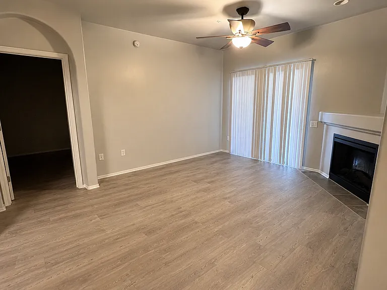 2550 E River Rd #12102 — Photo 11