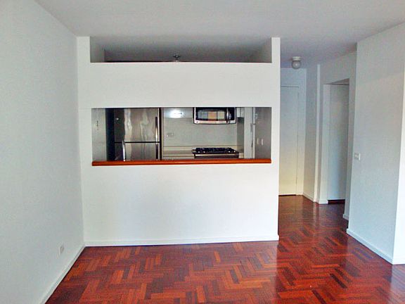 4th image of 2373 Broadway APT 826
