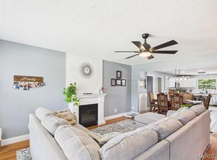 6 Park Vw, Waynesville, MO 65583