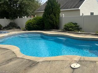 19 Prince James Dr, Hampton, VA 23669