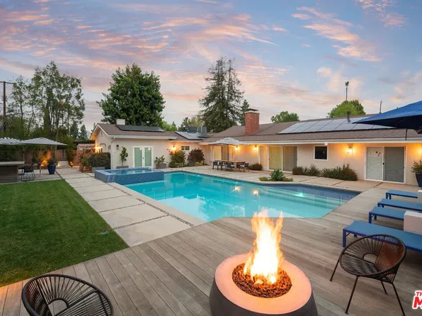 4731 Deseret Dr, Woodland Hills, CA 91364