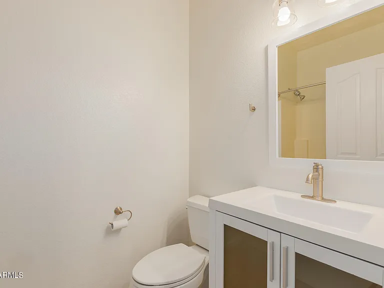 3441 E Bruce Ave — Photo 27