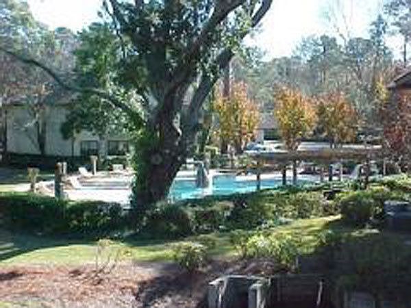 2nd image of 609 Harbour Oaks Dr