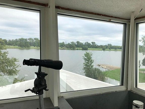 3rd image of 112 Shoreline Dr