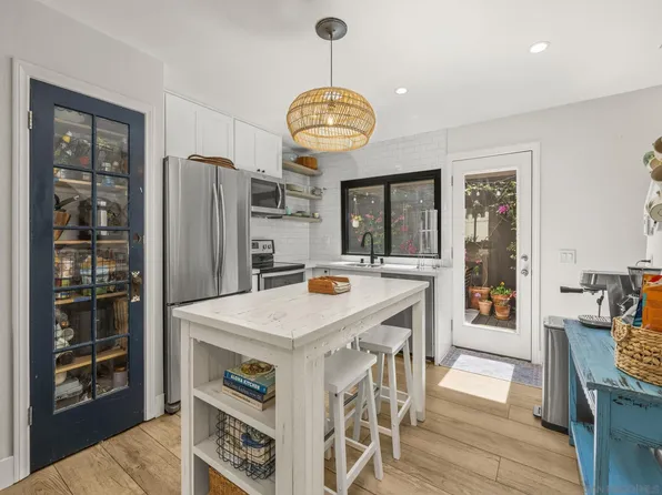 3825 Caminito Litoral Unit 212, San Diego, CA 92107