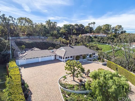 4th image of 2680 Palos Verdes Dr N