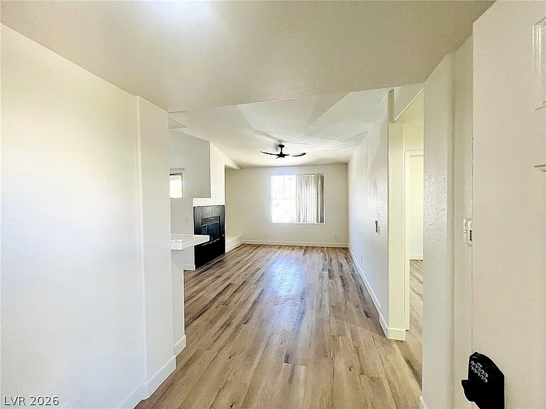 912 Duckhorn Ct #203 — Photo 5