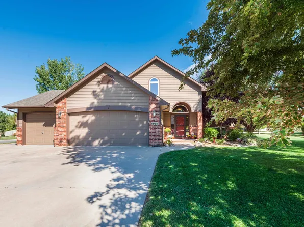 526 Woodstone Pl, Andover, KS 67002