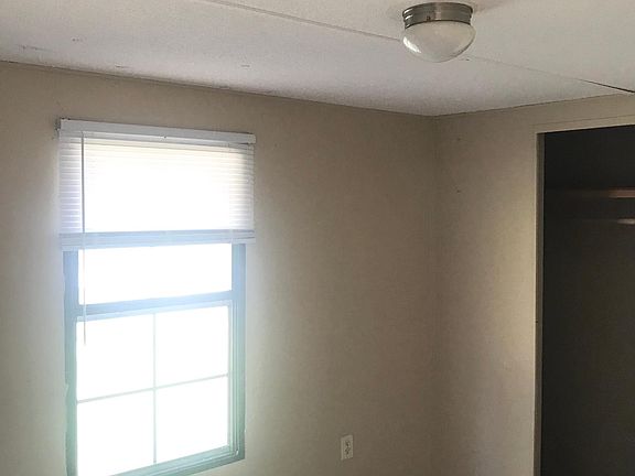 4th image of 1509 Spring Valley Dr