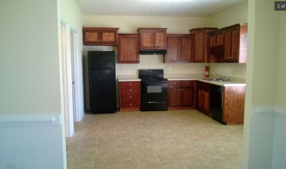 2nd image of 164 Colony Park Ln