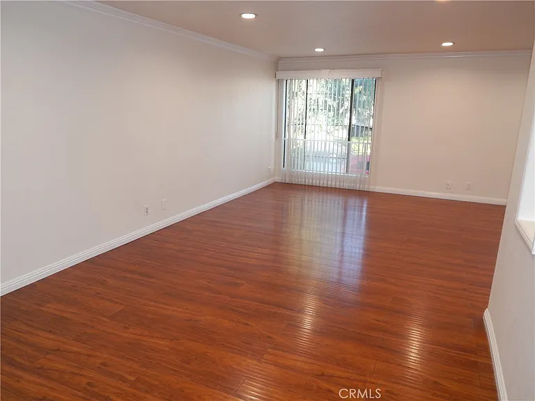 11834 Gilmore St — Photo 4