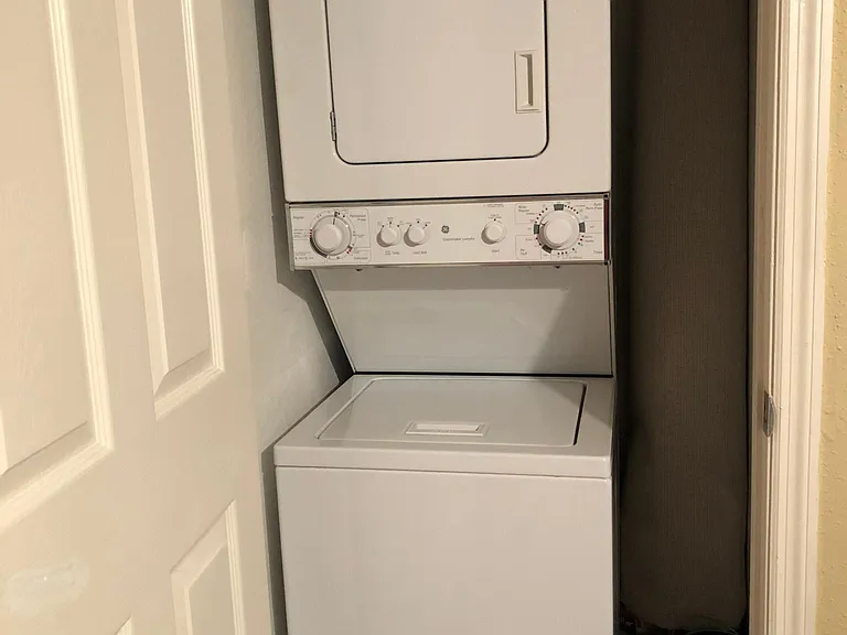 Washer / Dryer